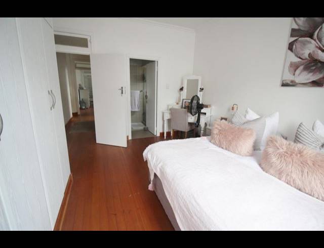 2.5 BEDROOM FLAT RENTED IN MORNINGSIDE